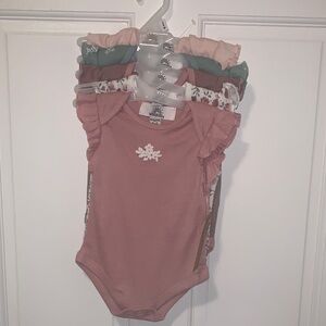 NWT Wonder Pink Ruffled Kids Bodysuit